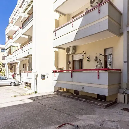 Nuras - Luna Charme House *