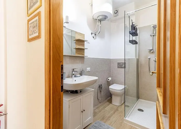 Nuras - Luna Charme House Апартаменты