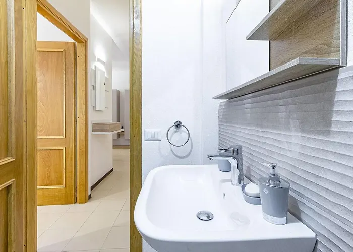 Nuras - Luna Charme House Апартаменты *